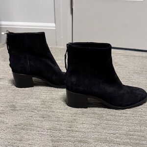 Women’s rag & bone Black Suede Ankle Booties Size 39